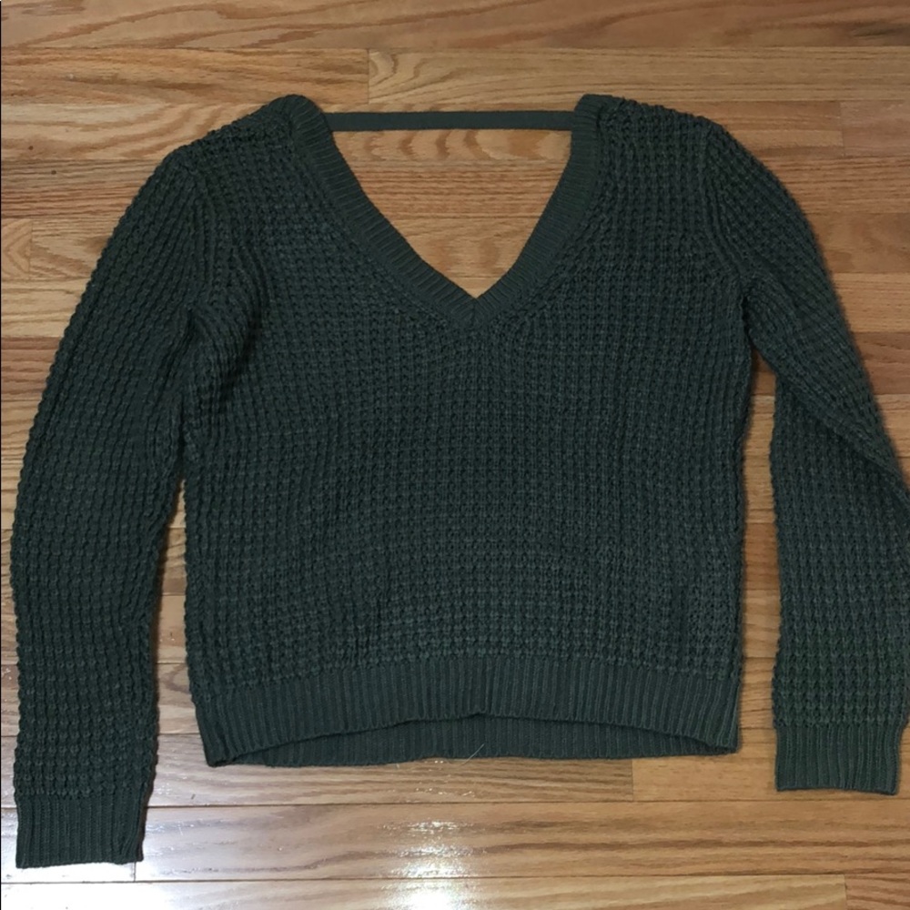 V neck sweater